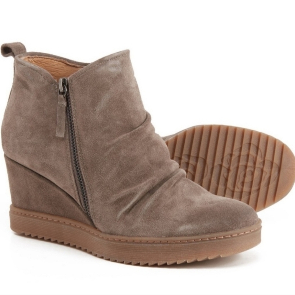 Sofft Women's Siri Dardanos Taupe Wedge Ankle Boots Aqua Shoes Sz 8.5M